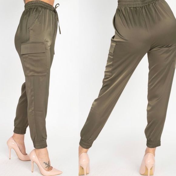 🆕Satin polyester joggers in olive - Picture 2 of 3